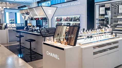 Chanel's Stunning Return to Printemps Haussmann